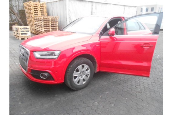 AUDI Q3 DRZWI LEWE PRZÓD + TYŁ STRONA LEWA przednie + tylne 2 sztuki  8U 8U0 Kolor: LZ3M - czerwony misano