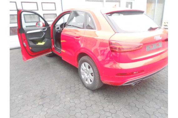 AUDI Q3 KLAPA TYLNA BAGAŻNIKA TYŁ S-LINE 8U 8U0 Kolor: N9N9 LZ3M - czerwony 8U0 827 025 - szyba 8U0827025 8U0845501 8U0827933