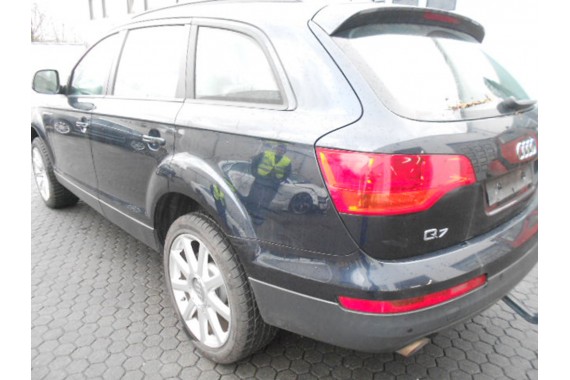 AUDI Q7 DRZWI LEWE PRZÓD + TYŁ STRONA LEWA przednie + tylne 2 sztuki  4L Kolor: LZ5Q - niebieski kobaltowy 4L0831051 4L0833051