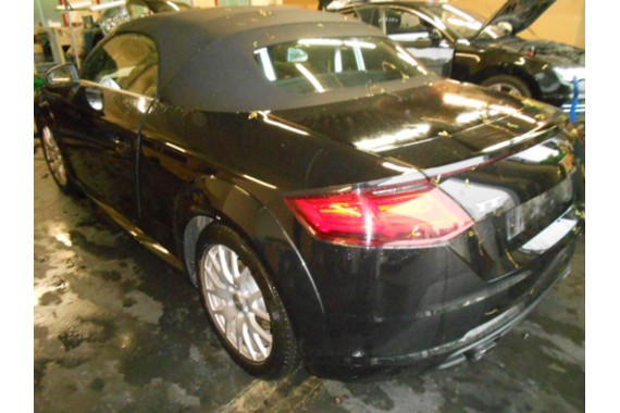 AUDI TT CABRIO DRZWI PRAWE 8S 8S7 15- Kolor: LY9T - czarny (mythosschwarz) 8S0831052 8S0831052A 8S0 831 052 8S0 831 052