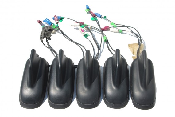 VW SKODA ANTENA NA DACH...