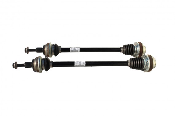 AUDI VW SKODA PÓŁOŚ TYLNA...