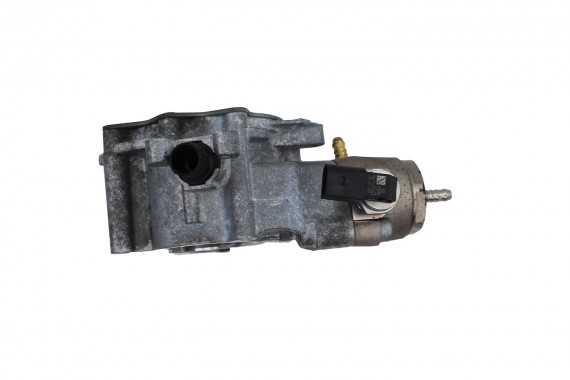 AUDI VW POMPA PALIWA + VACUM 06L127025M 06L145100B 06L127025N 06L127025P 06L127025Q 06L145100F 06L127025R 06L127027 06L127027C
