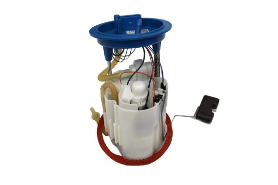 VW AUDI POMPA PALIWA BAKU...