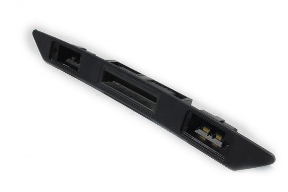 AUDI LAMPKI LED OŚWIETLENIE REJESTRACJI 8E0827574 8E0 827 574 LISTWA Z LAMPKAMI TYLNEJ TABLICY REJESTRACYJNEJ 8V 8F 4H 8E0827574