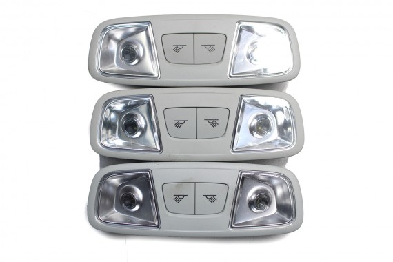 AUDI LAMPKA OŚWIETLENIE PODSUFITKI 8U0947111A 8V0947111A TYŁ led ET1 kryształowo srebrny  8U0  8V0 947 111 A  8X 8V 8U