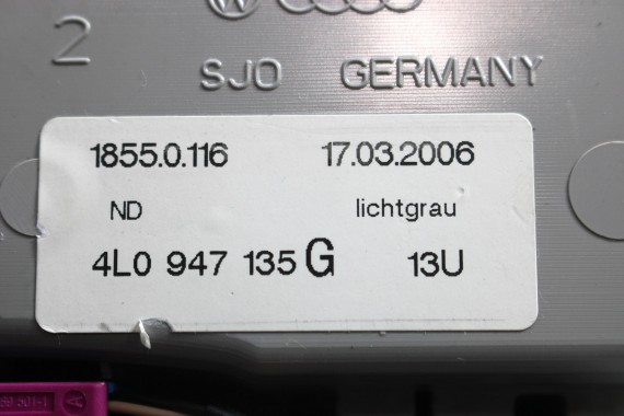 AUDI A6 Q7 LAMPKA OŚWIETLENIE PODSUFITKI  4L0947135G kolor: 13U lichtgrau jasnoszary 4L0 947 135 G 4F 4L kabiny