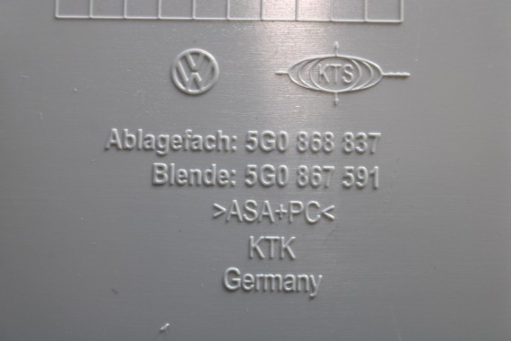 VW SKODA LAMPKA PODSUFITKI 5G1947105AF 5G0868837 EKW-perlgrau / ciemnoszary 5G1 947 105 Q  3G ,5G, 510, 3G, 5T, 565,3V