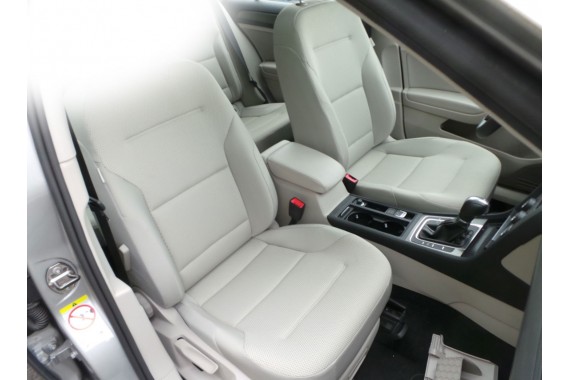 VW GOLF 7 VII FOTELE KOMPLET FOTELI siedzeń siedzenia fotel tapicerka 5G 5G4 welur kolor mocca 5G0