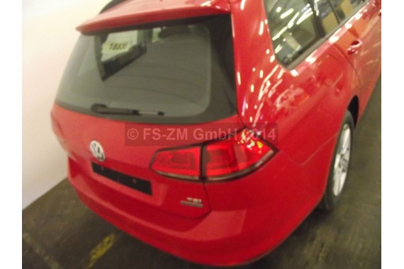 VW GOLF 7 VII KOMBI LY3D DRZWI PRAWE PRZÓD + TYŁ STRONA PRAWA przednie + tylne 2 sztuki 5G 5G9 Kolor: czerwony tornado