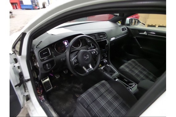 VW GOLF 7 FOTELE KOMPLET FOTELI siedzenia siedzeń 5G tapicerka+boczek boczki drzwi welur czarno - szary + podłokietnik 5G4 GTD