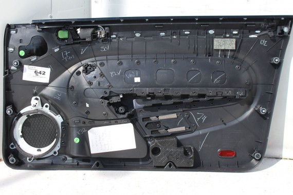 VW THE BEETLE 5C BOCZKI DRZWIOWE BOCZEK TAPICERKA 5C5 5C5867043 5C5867044 5C1867011 5C1867012 welur czarne 5C5 867 043 5C1867011