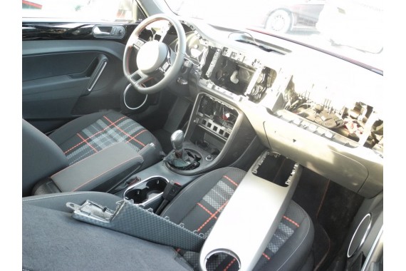 VW THE BEETLE 5C BOCZKI DRZWIOWE BOCZEK TAPICERKA 5C5 5C5867043 5C5867044 5C1867011 5C1867012 welur czarne 5C5 867 043 5C1867011