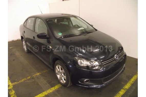 VW POLO SEDAN FOTELE KOMPLET FOTELI siedzeń siedzenia fotel tapicerka 6R welur kolor czarny