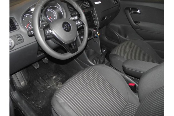 VW POLO FOTELE KOMPLET FOTELI siedzeń siedzenia tapicerka 6R 6R3 6R0 3-drzwiowy welur w kolorze czarnym 72 kilometry