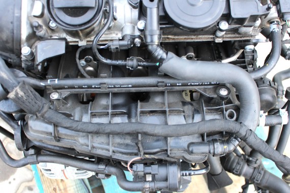 VW AUDI SEAT SKODA KOLEKTOR SSĄCY 06J133185DF 06J133201AS 06J133201BD 06J 133 185 06J133185BH 06J133185DE 06J133201AS 06J133201