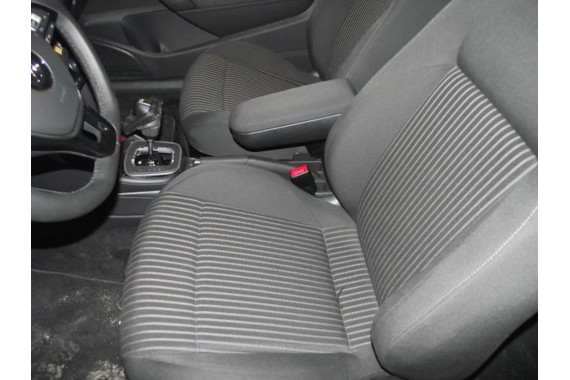 VW POLO FOTELE KOMPLET FOTELI siedzeń siedzenia tapicerka 6R 6R3 6R0 3-drzwiowy welur w kolorze czarnym