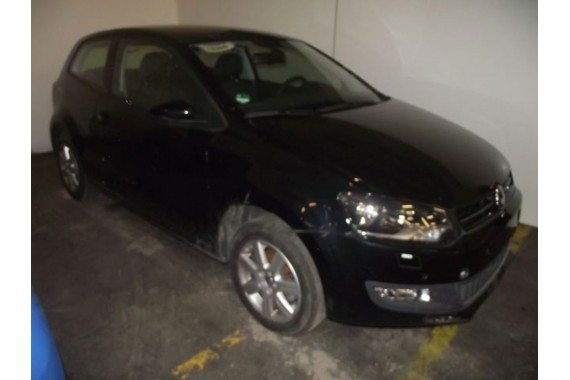 VW POLO FOTELE KOMPLET FOTELI siedzeń siedzenia tapicerka 6R 6R3 6R0 3-drzwiowy welur w kolorze czarnym