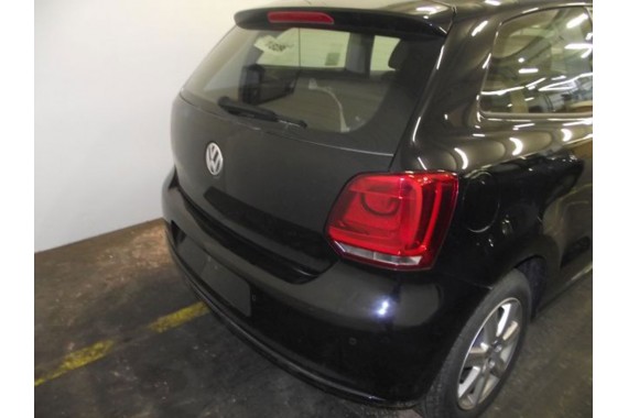 VW POLO FOTELE KOMPLET FOTELI siedzeń siedzenia tapicerka 6R 6R3 6R0 3-drzwiowy welur w kolorze czarnym