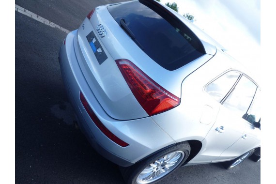 AUDI Q5 FOTELE KOMPLET FOTELI siedzeń siedzenia fotel tapicerka 8R skóra kolor czarny
