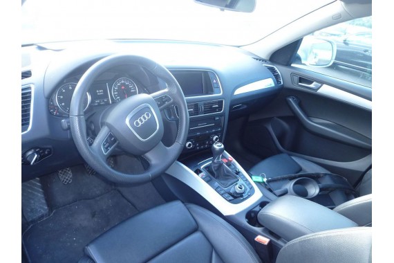AUDI Q5 FOTELE KOMPLET FOTELI siedzeń siedzenia fotel tapicerka 8R skóra kolor czarny