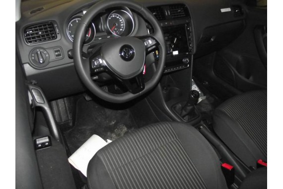 POLO FOTELE KOMPLET FOTELI siedzeń siedzenia tapicerka 6R 6R3 6R0 3-drzwiowy welur w kolorze czarnym