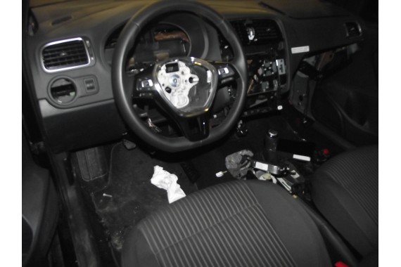 VW POLO FOTELE KOMPLET FOTELI siedzeń siedzenia tapicerka 6R 6R3 6R0 3-drzwiowy welur kolor czarny