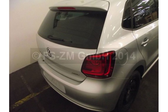 VW POLO FOTELE KOMPLET FOTELI siedzeń siedzenia tapicerka 6R 6R4 6R0 5-drzwiowy welur w kolorze czarno-szarym