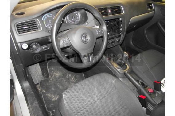 VW JETTA FOTELE KOMPLET FOTELI SIEDZEŃ TAPICERKA SIEDZENIA welur kolor czarny 5C