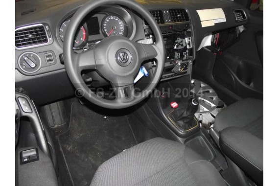 VW POLO FOTELE KOMPLET FOTELI siedzeń siedzenia tapicerka 6C 6C0 6R 6R3 6R0 3-drzwiowy welur w kolorze czarno-szarym