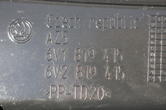 SKODA FABIA PODSZYBIE 6V1819403 6V1819404 ODRZUTNIK WODY 6V1 819 403 6V1 819 404 STRONA LEWA PRAWA  6V 6V1819415 6V1819416
