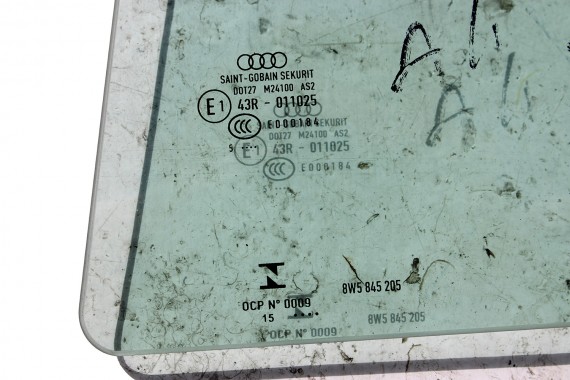 AUDI A4 SEDAN SZYBA DRZWI LEWE 8W5845205 tył 8W5 845 205 lewa tylna kolor E1 zielony drzwiowa rok 2015 B9 8W 8W5845205 8W5845205