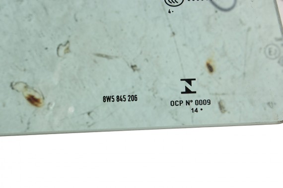 AUDI A4 SEDAN SZYBA DRZWI PRAWE 8W5845206 tył  8W5 845 206 prawa tylna kolor E1 zielony drzwiowa rok produkcji 2014 8W5845206