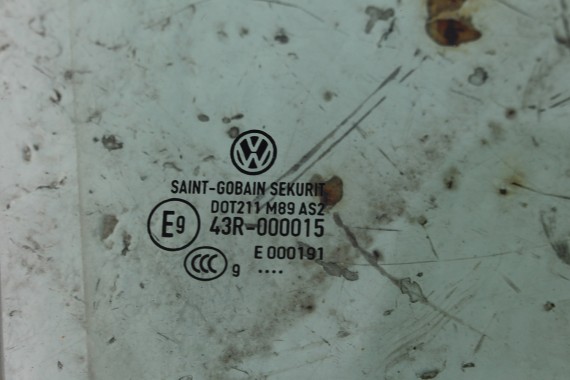 VW POLO SZYBA DRZWI PRAWE 6R6845206 prawa TYŁ tylne 6R6 845 206 rok 2009  E9  AS2 zielona drzwiowa  6R4 6R6 6R