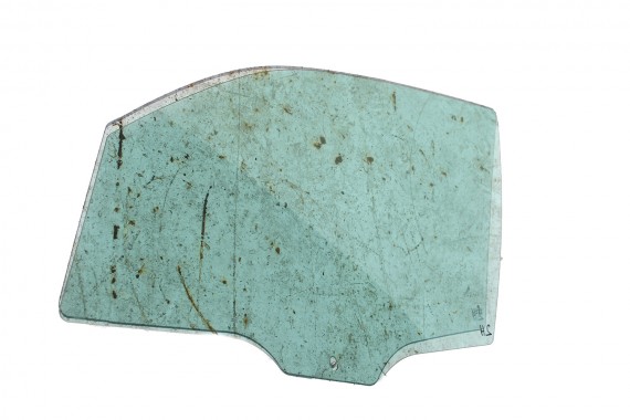 VW AMAROK SZYBA DRZWI LEWE 2H0845201 2H0845201B lewa przód przednia kierowcy 2H0 845 201 B rok 2011 E1 AS2 zielony drzwiowa  2H