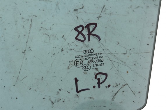 AUDI Q5 SZYBA DRZWI LEWE 8R0845201 lewa przód przednia 8R0 845 201  kierowcy rok 2012 kolor E6 AS2 zielony drzwiowa 8R