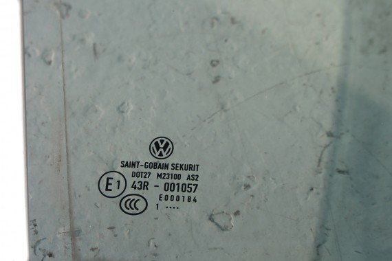 VW GOLF 7 VII SZYBA DRZWI PRAWE 5G6845026 prawa tył tylna 5G6 845 026 rok 2011 zielony E1 AS2 drzwiowa 5G 5G4 5G6 FL 5G6845026