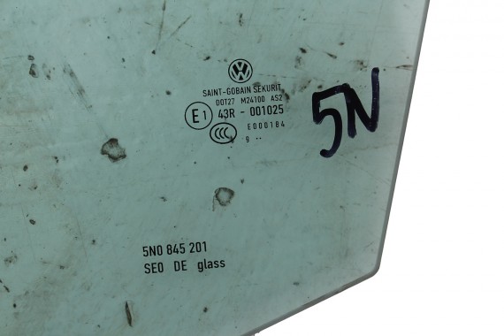 VW TIGUAN SZYBA DRZWI LEWE 5N0845201 lewa przód przednia kierowcy 5N0 845 201 rok 2009 kolor E1 AS2  zielony drzwiowa 5N 2008-