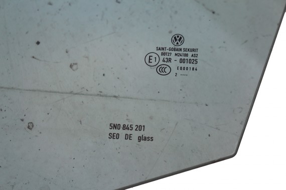 VW TIGUAN SZYBA DRZWI LEWE 5N0845201 lewa przód przednia kierowcy 5N0 845 201 rok 2012 kolor E1 AS2  zielony drzwiowa 5N 2008-