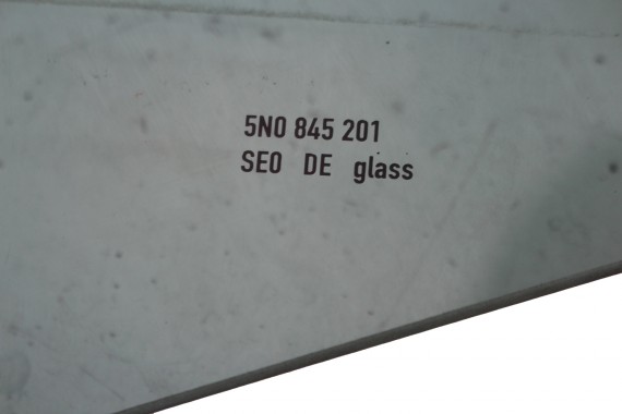 VW TIGUAN SZYBA DRZWI LEWE 5N0845201 lewa przód przednia kierowcy 5N0 845 201 rok 2012 kolor E1 AS2  zielony drzwiowa 5N 2008-