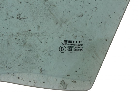 SEAT IBIZA SZYBA DRZWI LEWE 6J4845205 lewa tył tylna 6J4 845 205 rok 2008 kolor E9 AS2  zielony drzwiowa 4D  6J