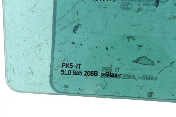 SKODA YETI SZYBA DRZWI PRAWE 5L0845206B prawa tył tylna 5L0 845 206 B 2015 E1 AS3 zielona przyciemniana 5L 5L0845206B 5L0845206B