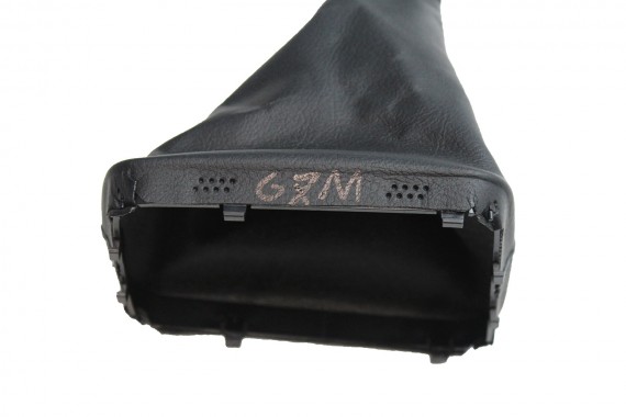 VW GOLF 7 GAŁKA ZMIANY BIEGÓW + MIESZEK 5G1711113C 5G1 711 113 C Kolor: MIT - czarny satynowy / srebrny 5G, 5Q 2013-