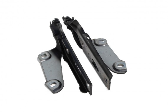 AUDI A3 ZAWIAS MASKI...