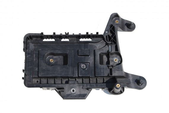 VW PODSTAWA AKUMULATORA...