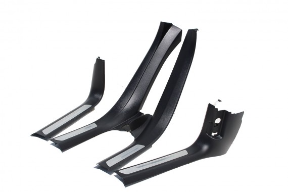 AUDI A8 LISTWA PROGOWA 4H1867271F 4H1867272F WEWNĘTRZNA SŁUPEK A dolny podświetlana 4H1867271M 4H1867272M 4H1867271C 4H1867272C