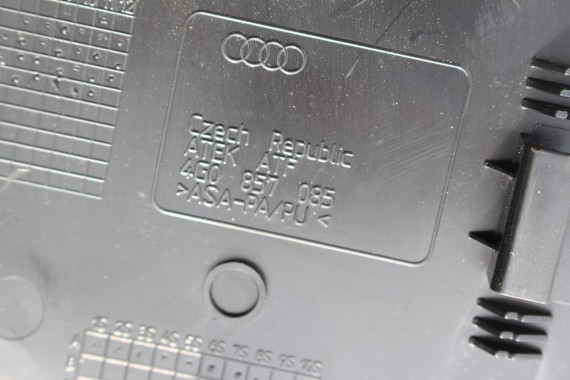 AUDI A6 WYKOŃCZENIE ZAŚLEPKA KONSOLI 4G0857085 4G0857086 4G0 857 085 boczna osłona boku 4PK czarny 4G0857085 4G0857086 4G0857085