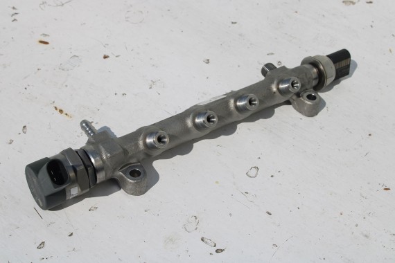 VW AUDI SKODA SEAT LISTWA WTRYSKOWA 04L130089B 04L 130 089 B rozdzielacz paliwa 2.0 TDi diesel 04L130089B 04L130089B 04L130089B