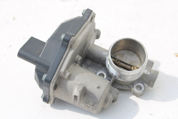 VW AUDI SKODA PRZEPUSTNICA ZAWÓR EGR 04L131501C 04L131501M 04L 131 501 C 04L131501M TDi silnik 04L131501C 04L131501C 04L131501M