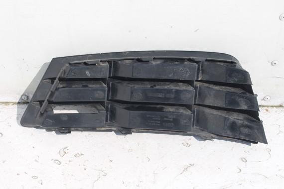 AUDI A4 8W KRATKA ZDERZAKA PRZÓD 8W0807681 8W0807682 zaślepka KRATKI 8W0807681B 8W0807682B L + P 2 sztuki b9 8W0807681 8W0807682